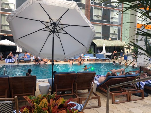 32EBDEE8-5181-4A37-B366-98B6BAE70613