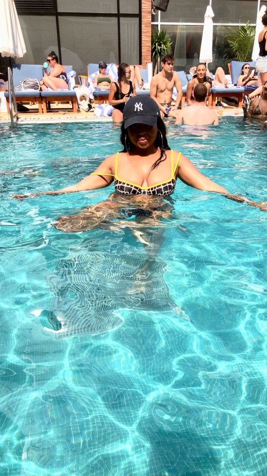 4E5E5E68-38C0-40C9-A3A0-E9912E732EB3